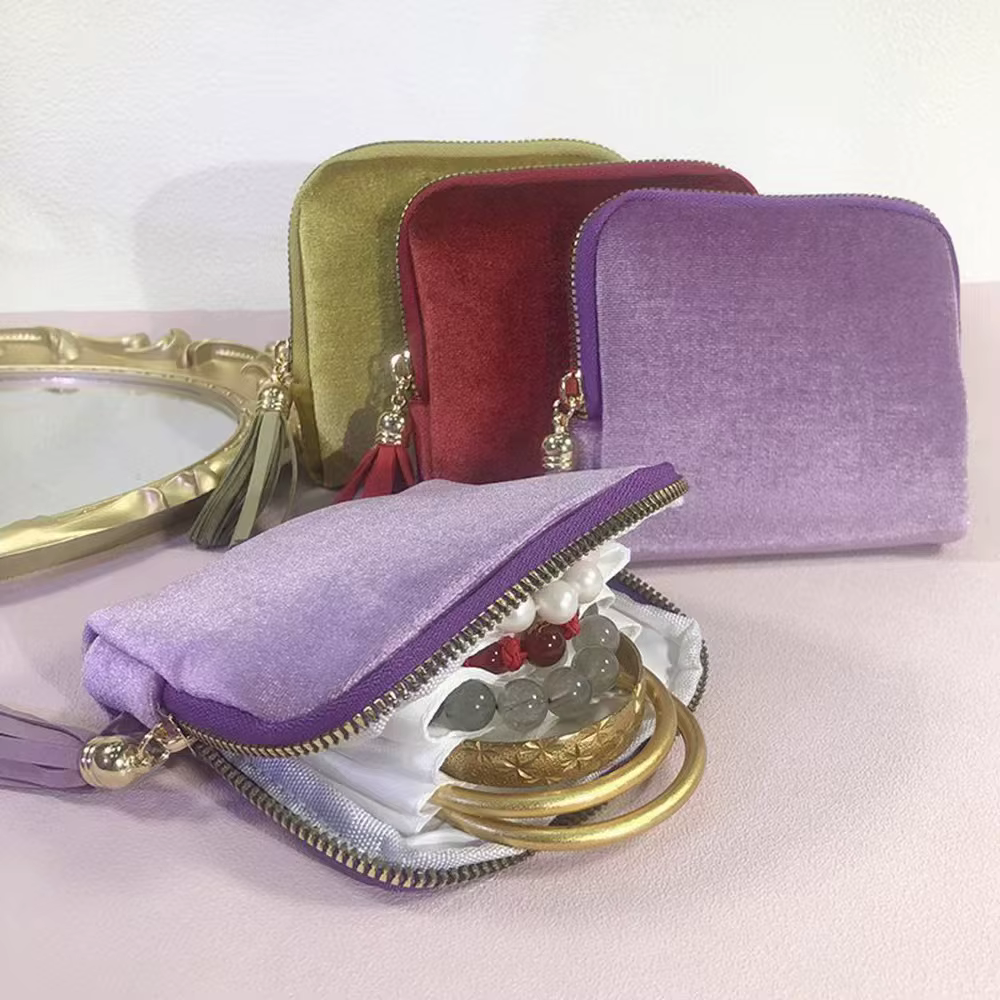 Étui à bijoux de voyage en velours
