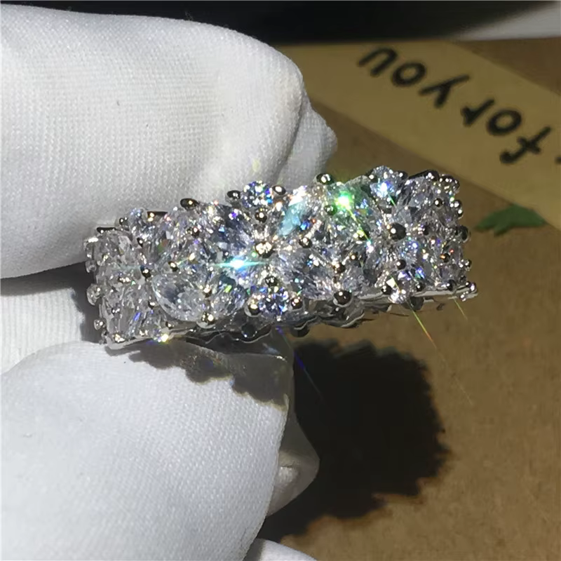 Bague en argent sterling 925 avec diamant de laboratoire en forme de fleur