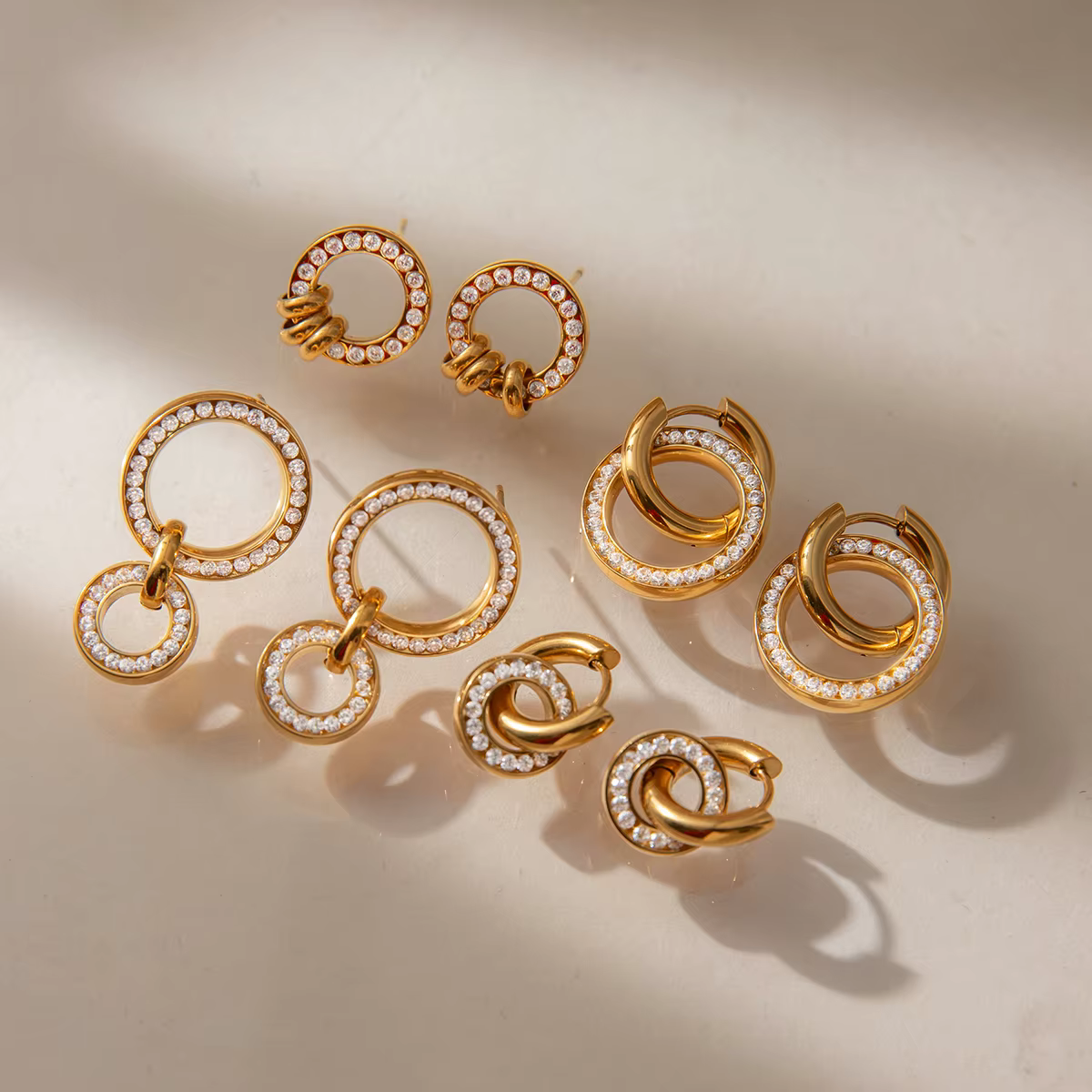 Boucles d'oreilles pendantes multicouches Zora Classical Zircon pour femmes