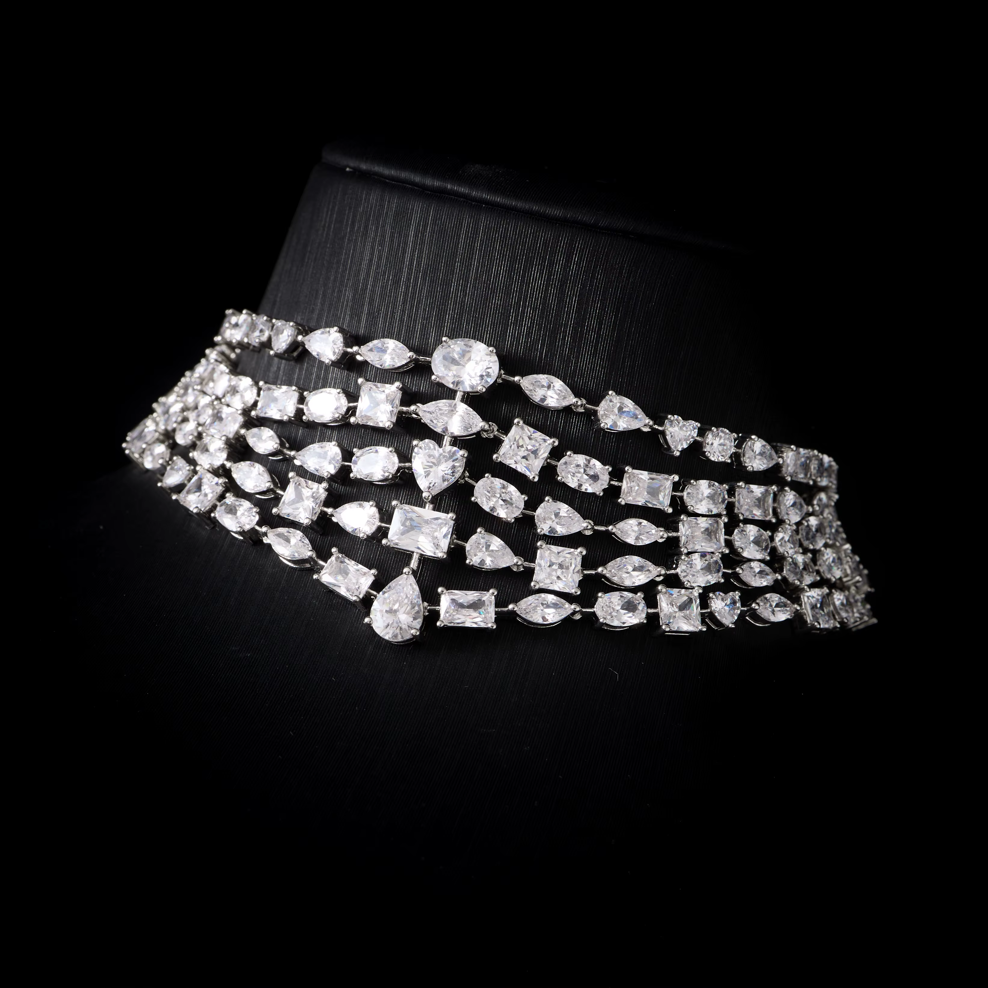 IN JEWELIFE 00113 Ensemble de colliers ras du cou de luxe pour femmes