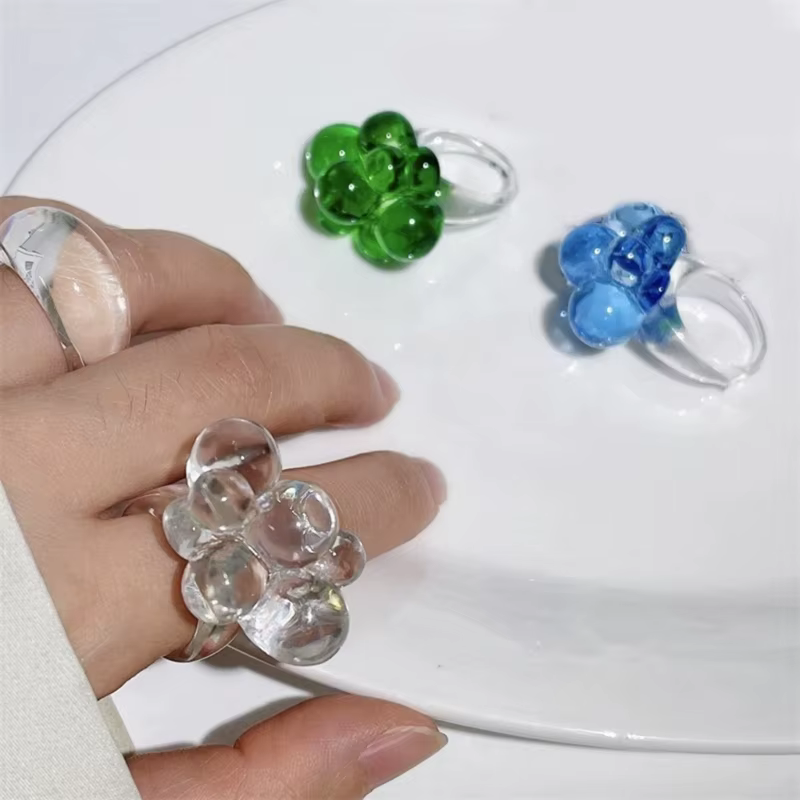 Bague en acrylique légère confortable avec perles