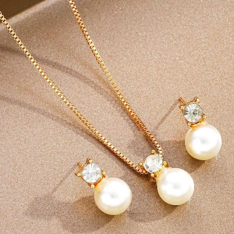 Bijoux en fausses perles de luxe discrètes pour femmes