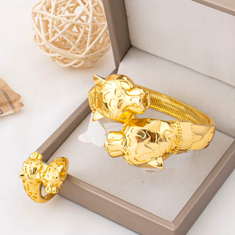 Bracelets Femme Acier Inoxydable Jonc Bague Ensemble de Bijoux Motif Léopard Lion 2026