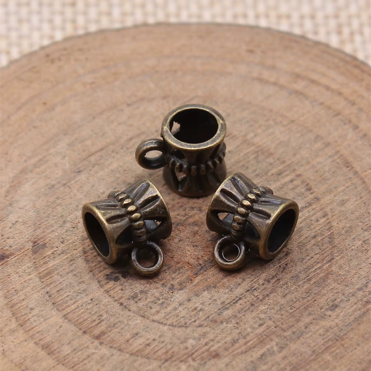 20 pièces de breloques à perles de 9