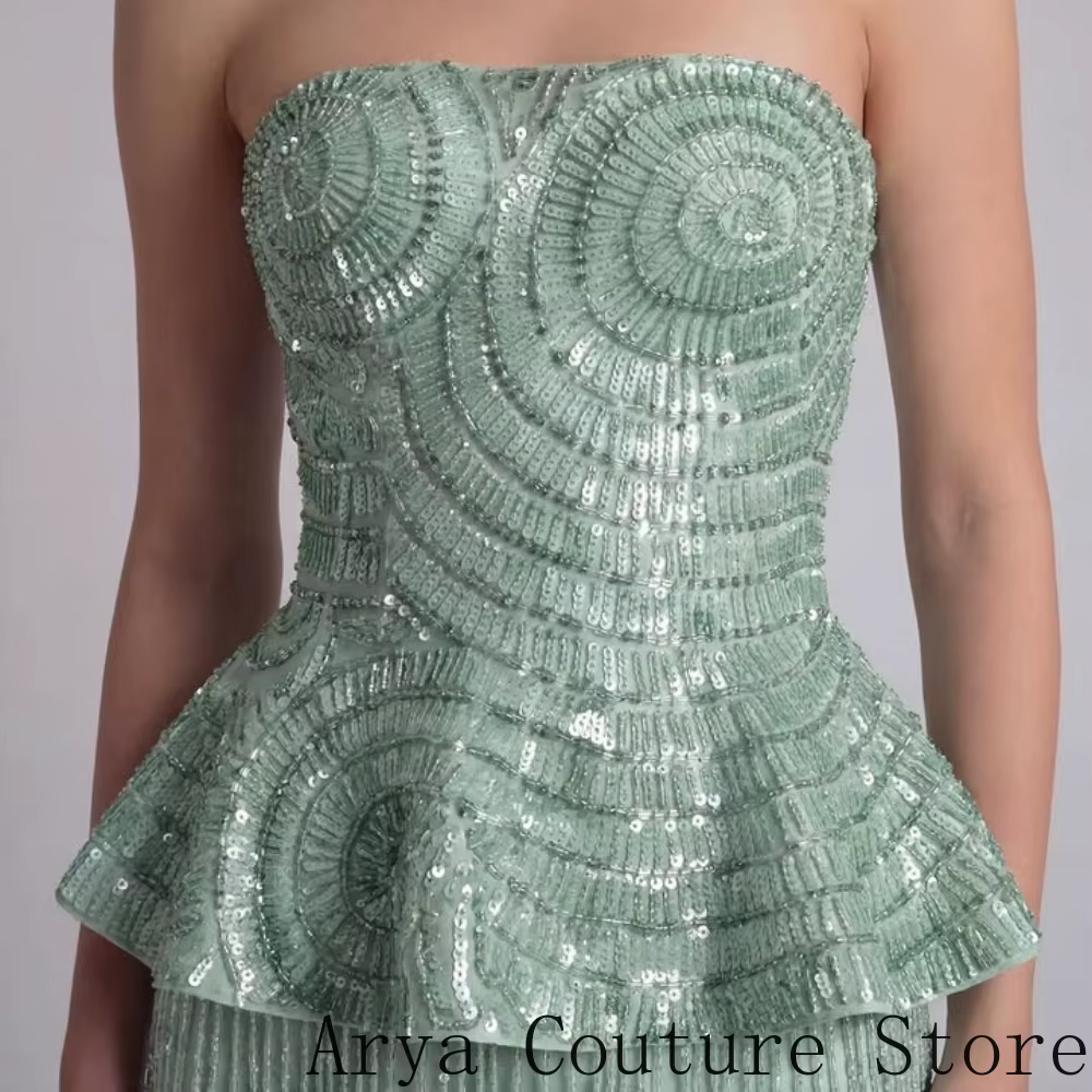 Robe de soirée sirène vert sauge frais avec franges