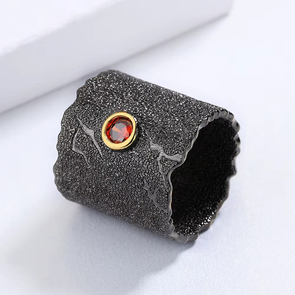 Bague unique exagérée pour femme