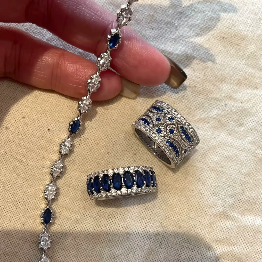 Nouveaux ensembles de bijoux bleus en diamants incrustés de haute qualité
