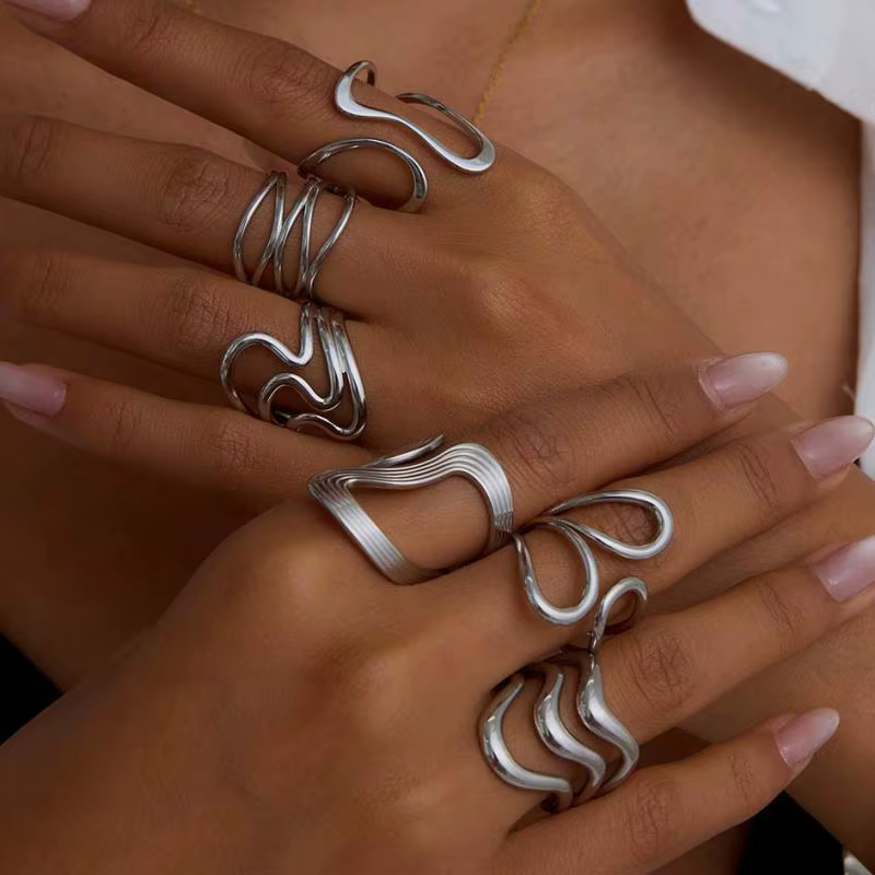 Bagues couleur argent en acier inoxydable pour femmes