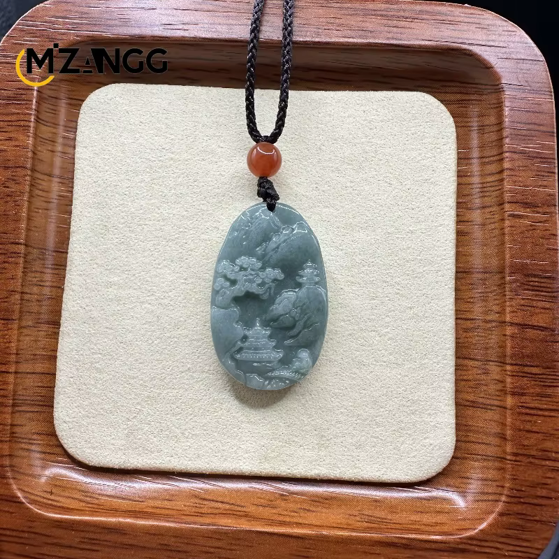 Pendentif artisanal en jadéite naturelle