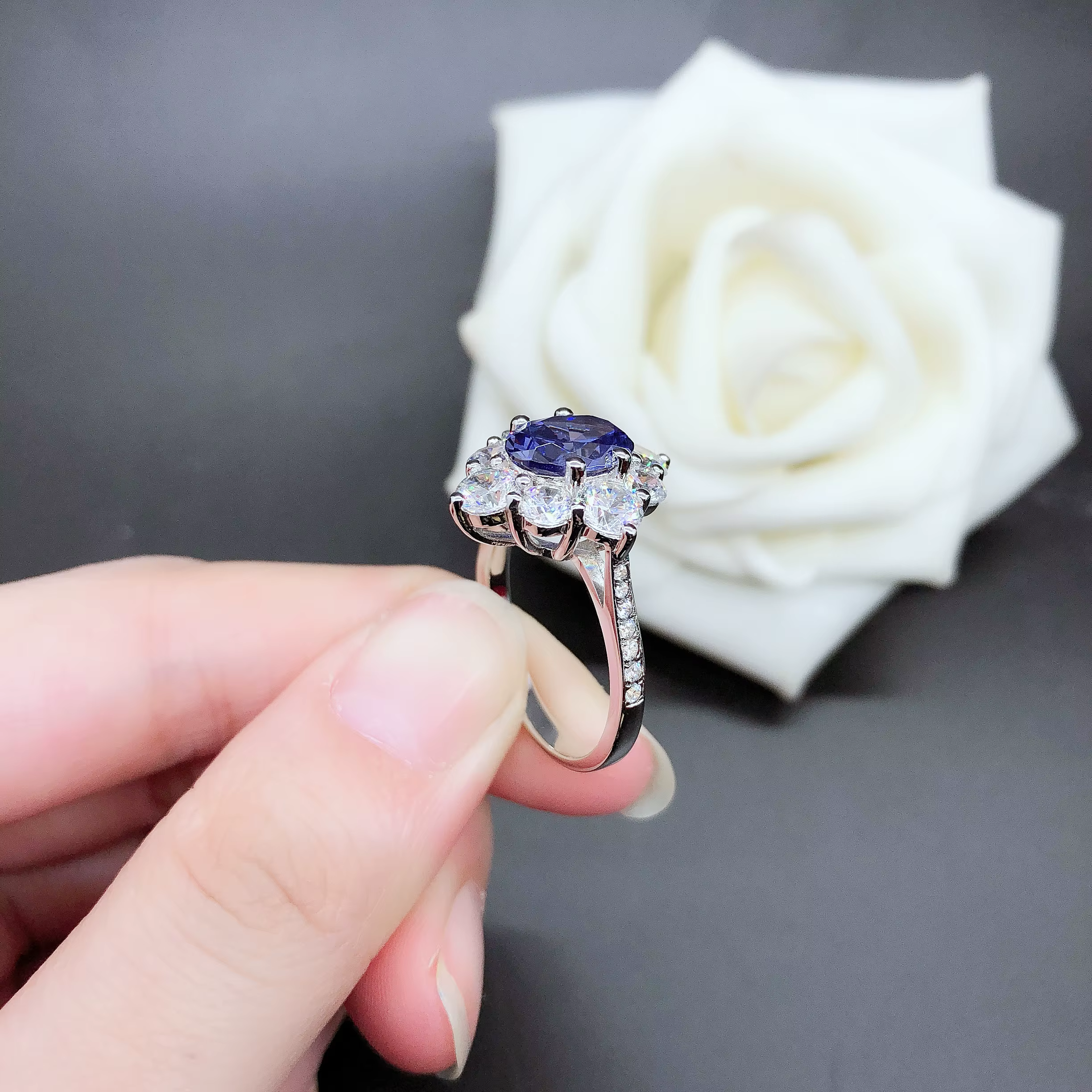 Bague de fiançailles en diamant adrenSapphire naturel pour femme