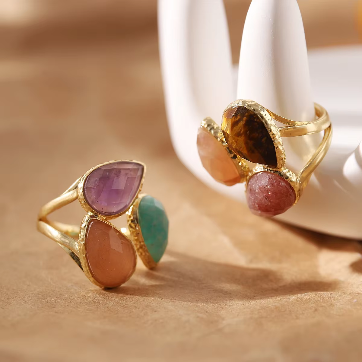 Bague en pierres précieuses naturelles pour femmes