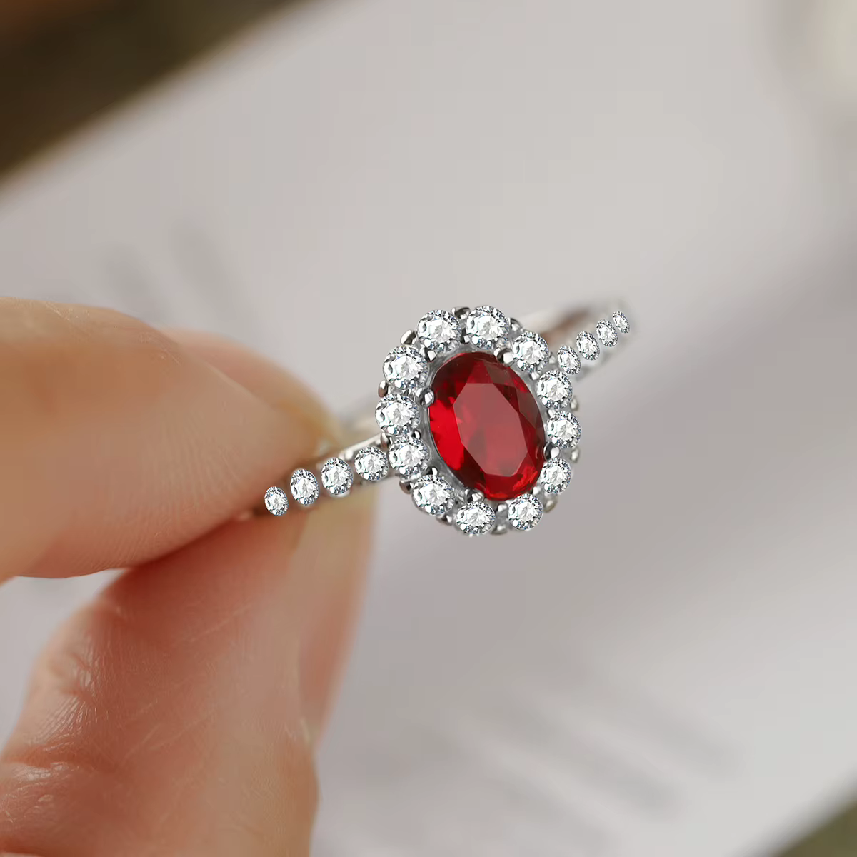 Bague de Boutique en argent Sterling Zircon rouge