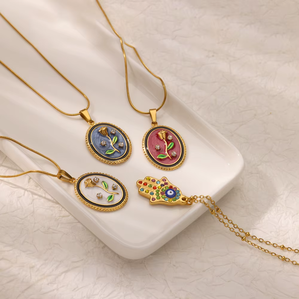 Collier ovale Rose pour femmes