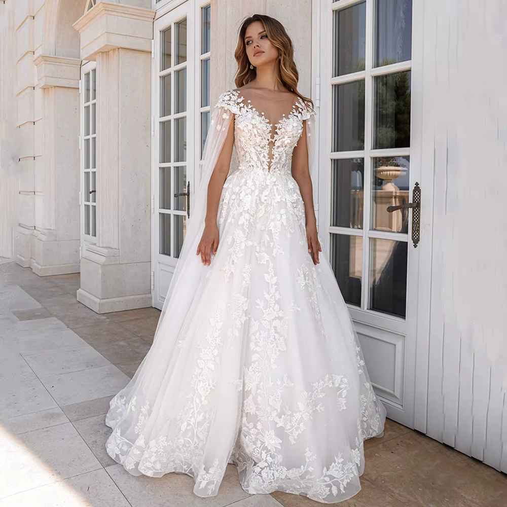 Robe de mariée avec cape à manches personnalisées