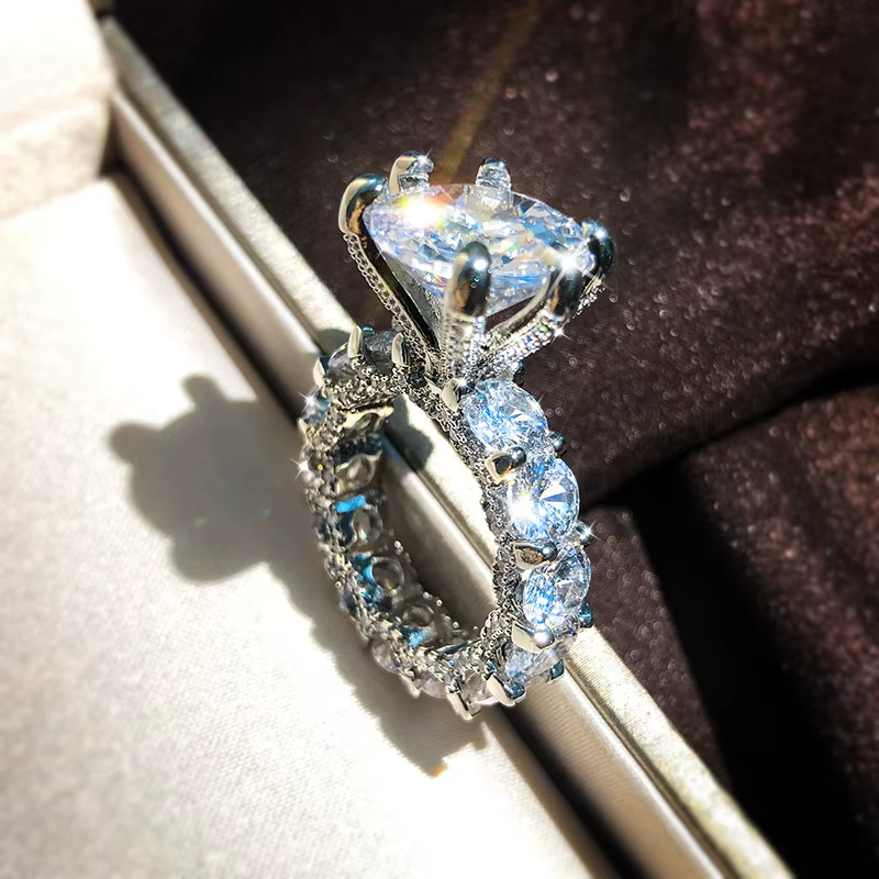 Bagues de luxe en argent avec grosse pierre de Zircon scintillante pour femmes, bijoux à la mode, cadeau de mariage ou de fiançailles, 2022