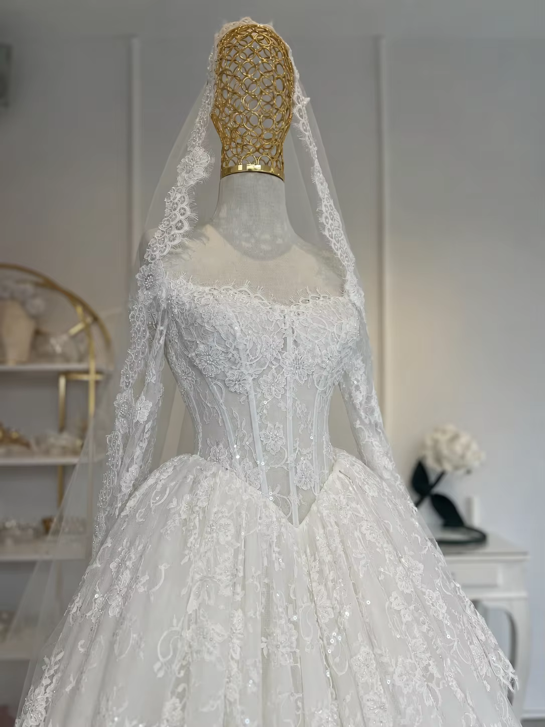 Robe de mariée de luxe en dentelle