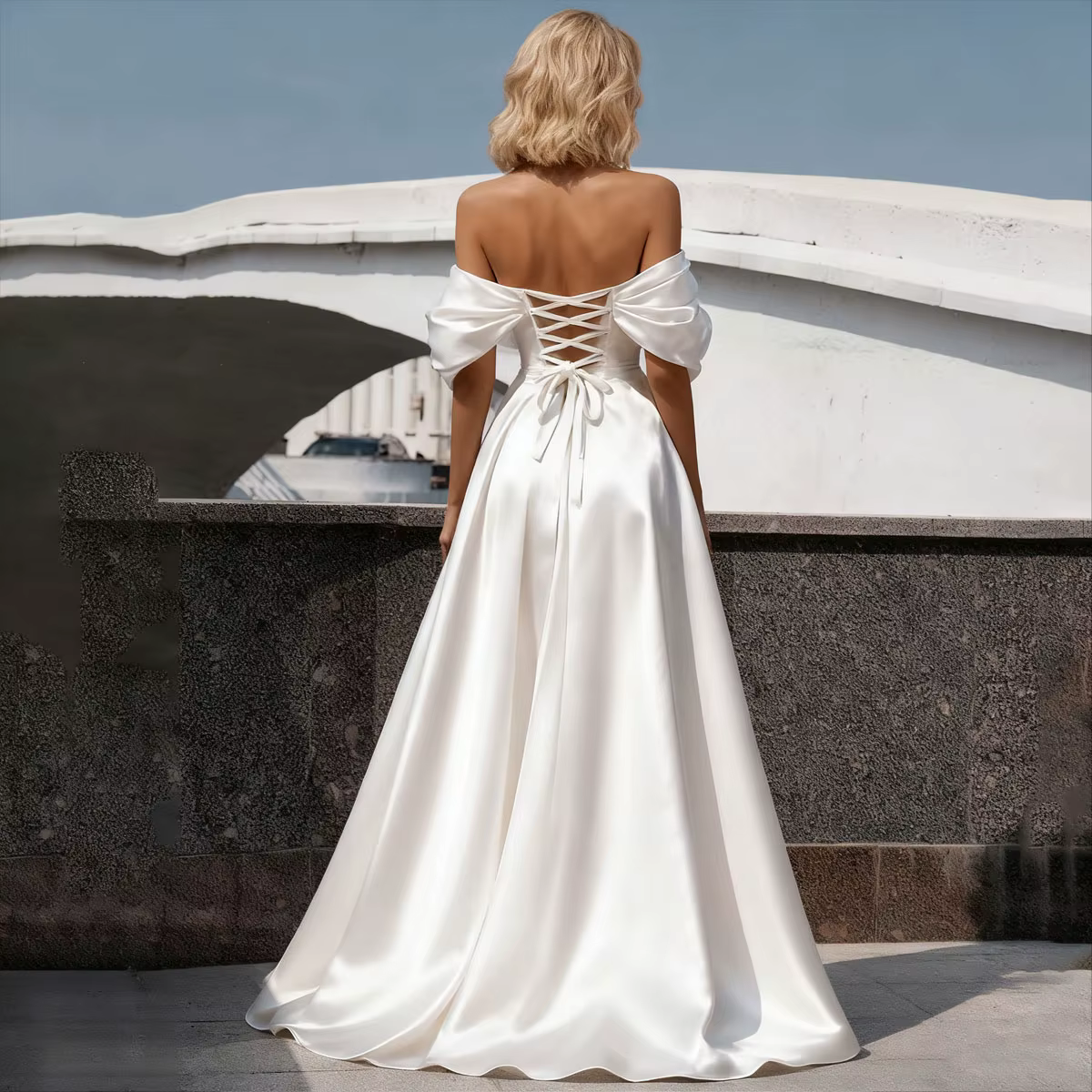 Robe de mariée bouffante en Satin