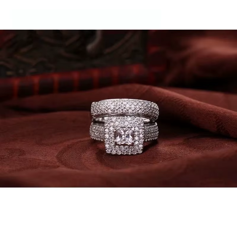 Bague de fiançailles couleur argent Sterling 925