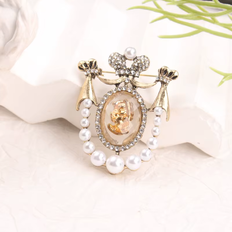 Broche camée en alliage Vintage avec perles et strass