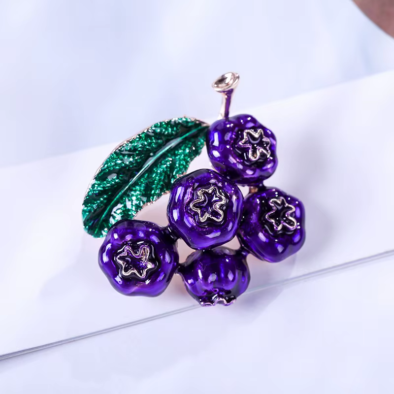 Broche créative et mignonne en émail pour femmes