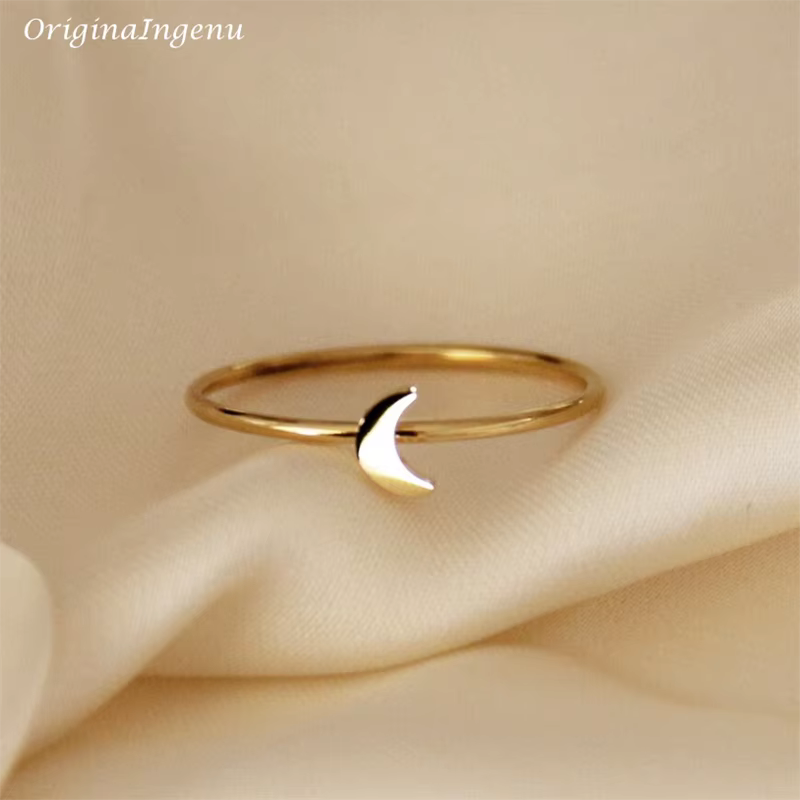 Bague de lune remplie d'or 14 carats personnalisée