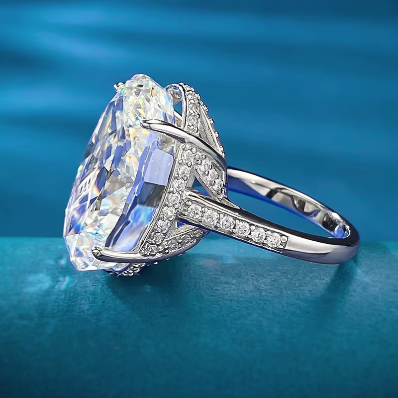 Bague en diamant Moissanite de laboratoire 15ct