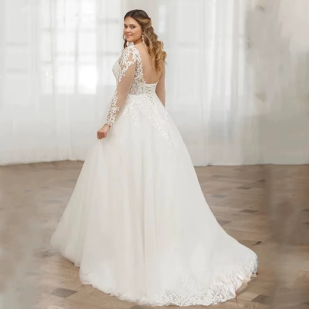 Robes de mariée à col en V