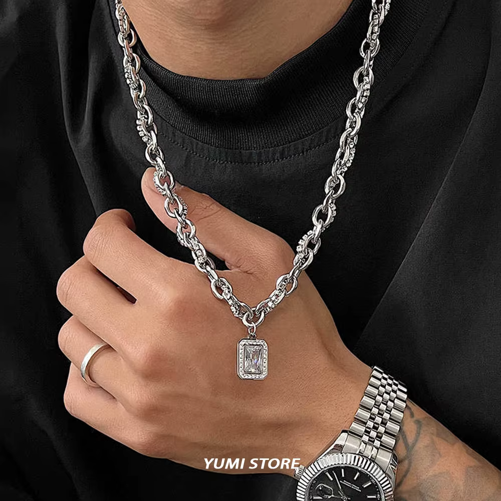 Collier pendentif bloc de zircone en acier titane pour homme et femme