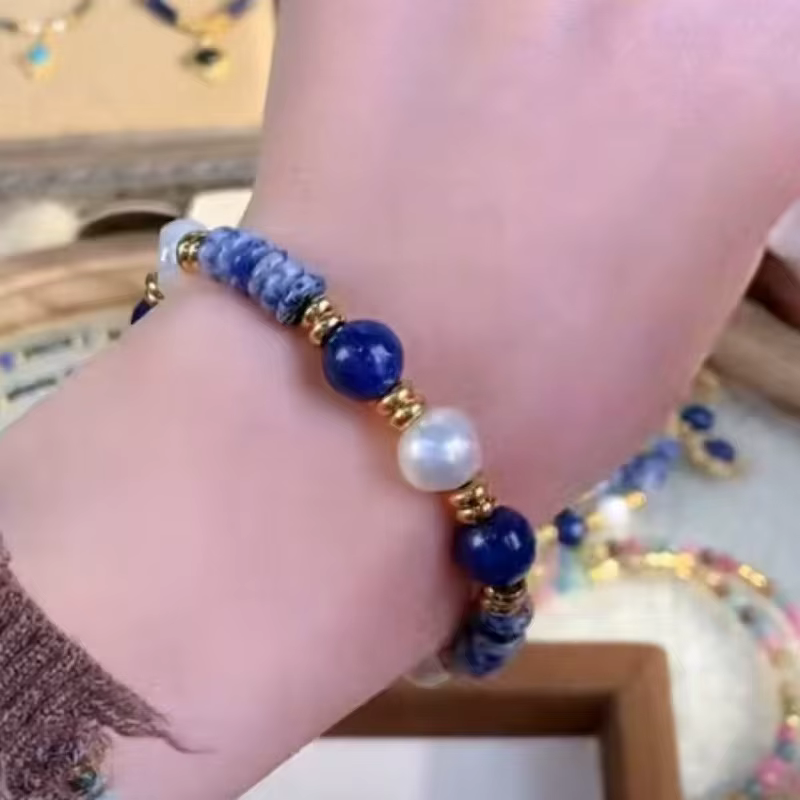 Collier avec pendentif en pierre lapis-lazuli pour femme