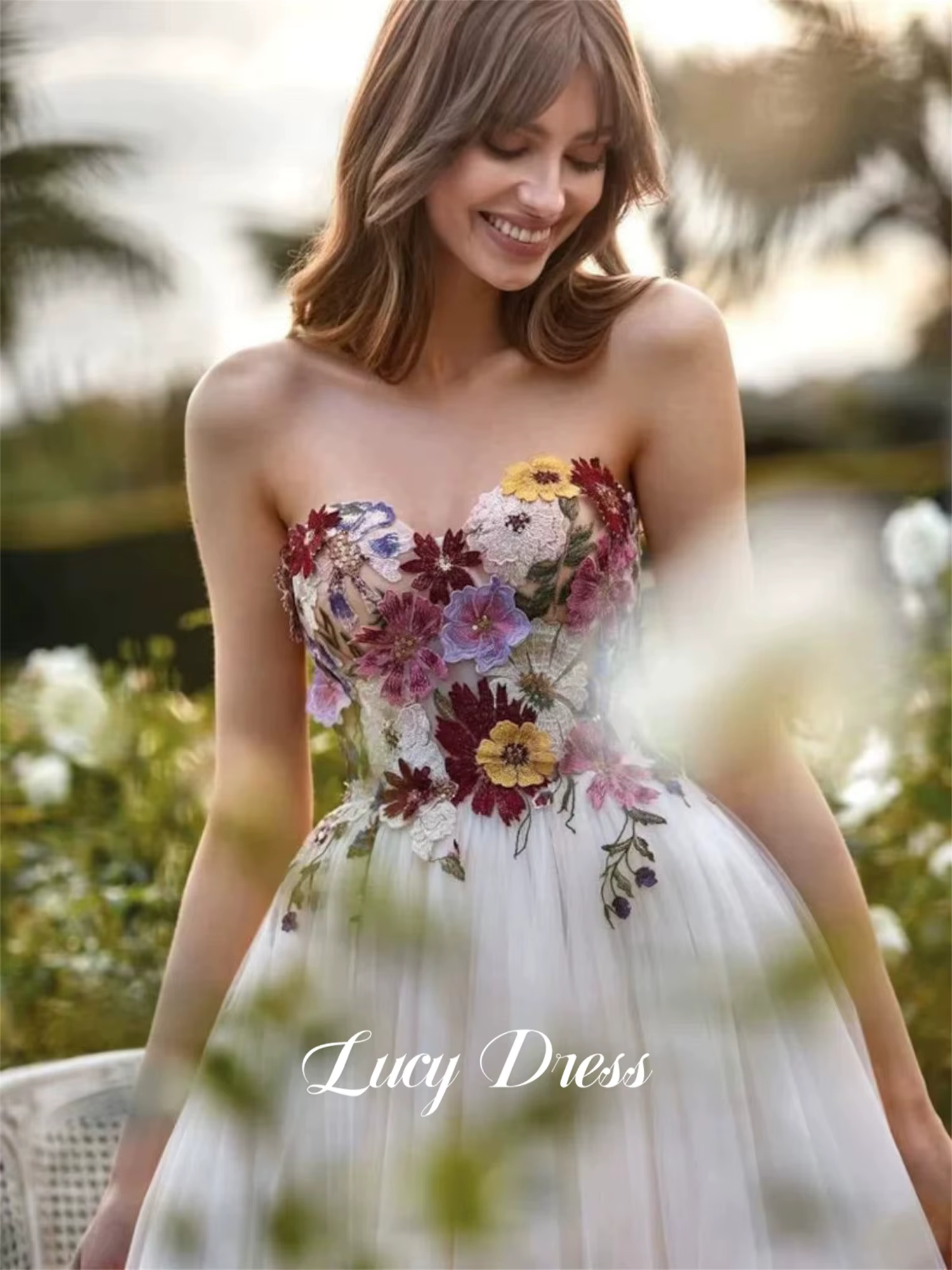 Lucy personnalisé robes d'occasion sur mesure pour Occasions spéciales