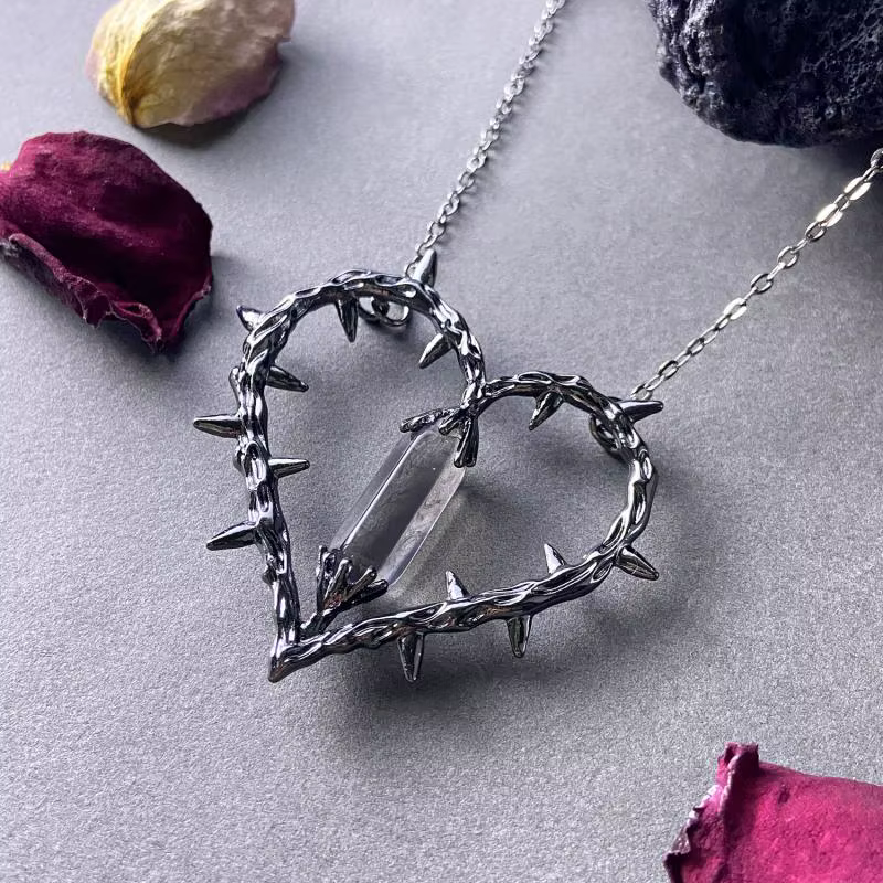 Collier pendentif Vintage en forme de cœur d'épine