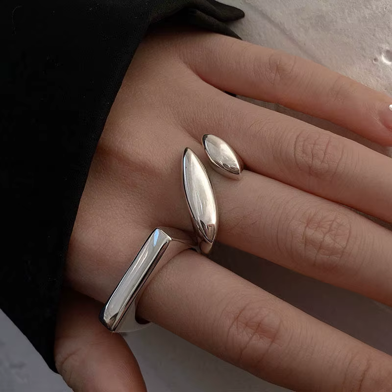 Bague de document en argent pour femme