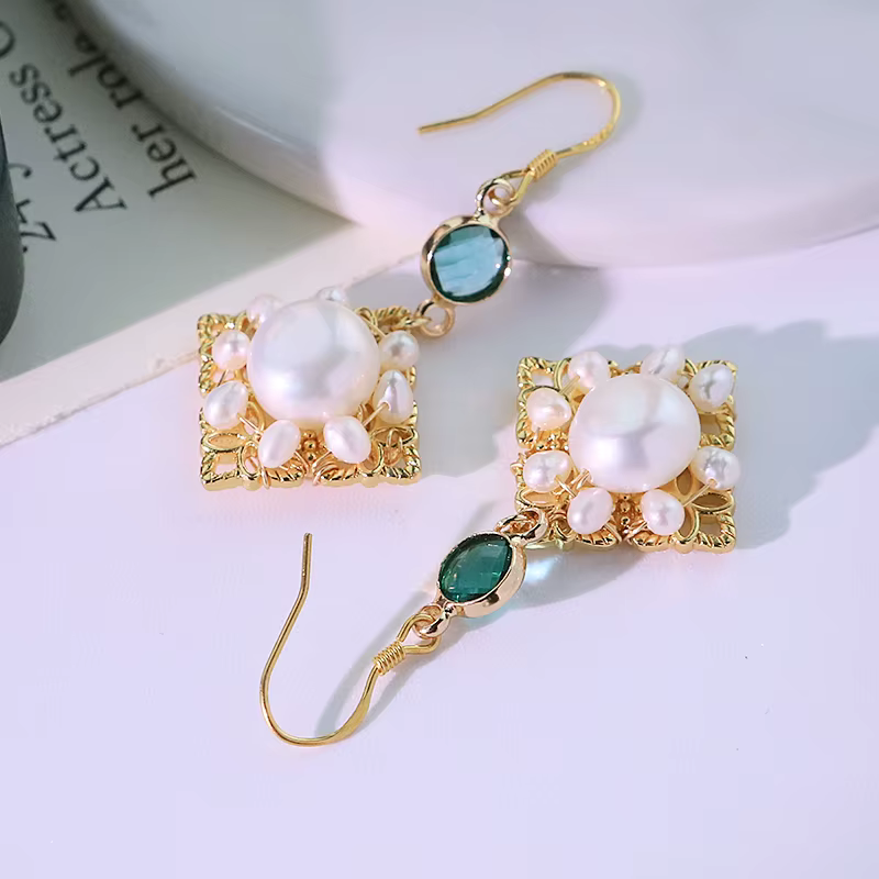 Boucles d'oreilles en losange de perles d'eau douce naturelles émeraude