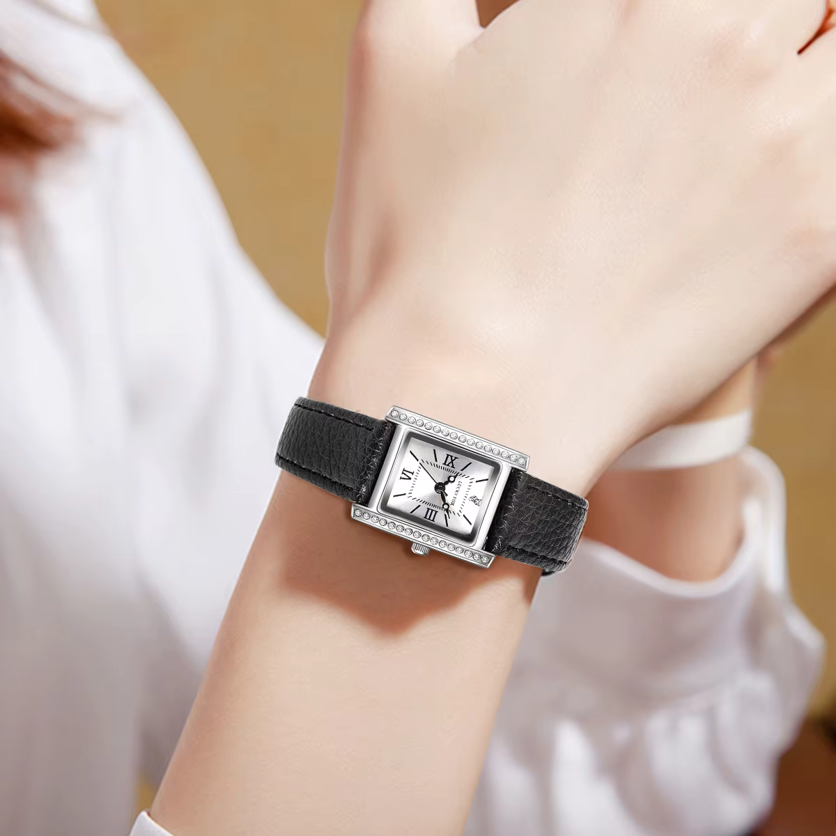 Montres femme diamant design Laides