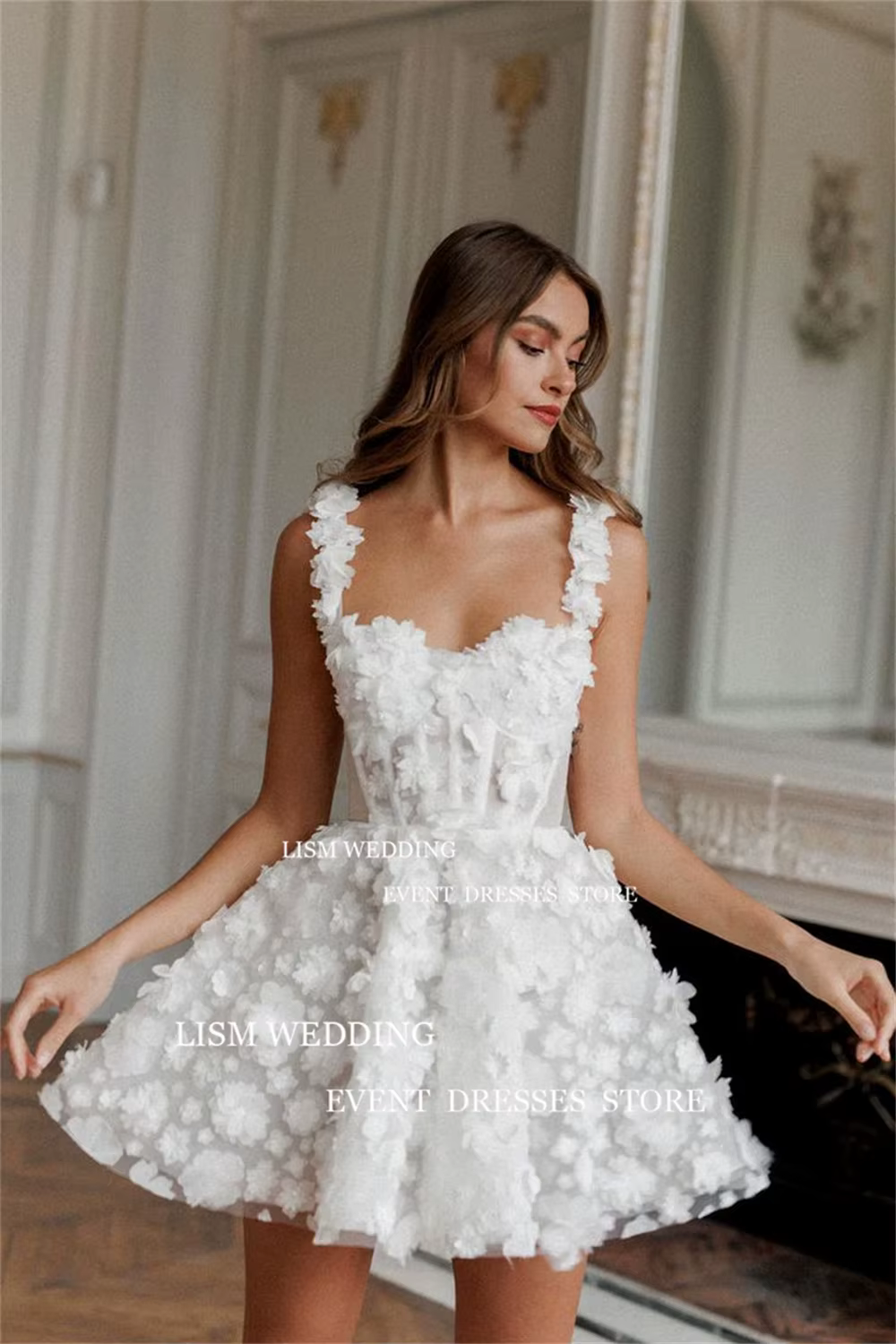 Mini Robe de Mariée Courte à Fleurs 3D de Luxe
