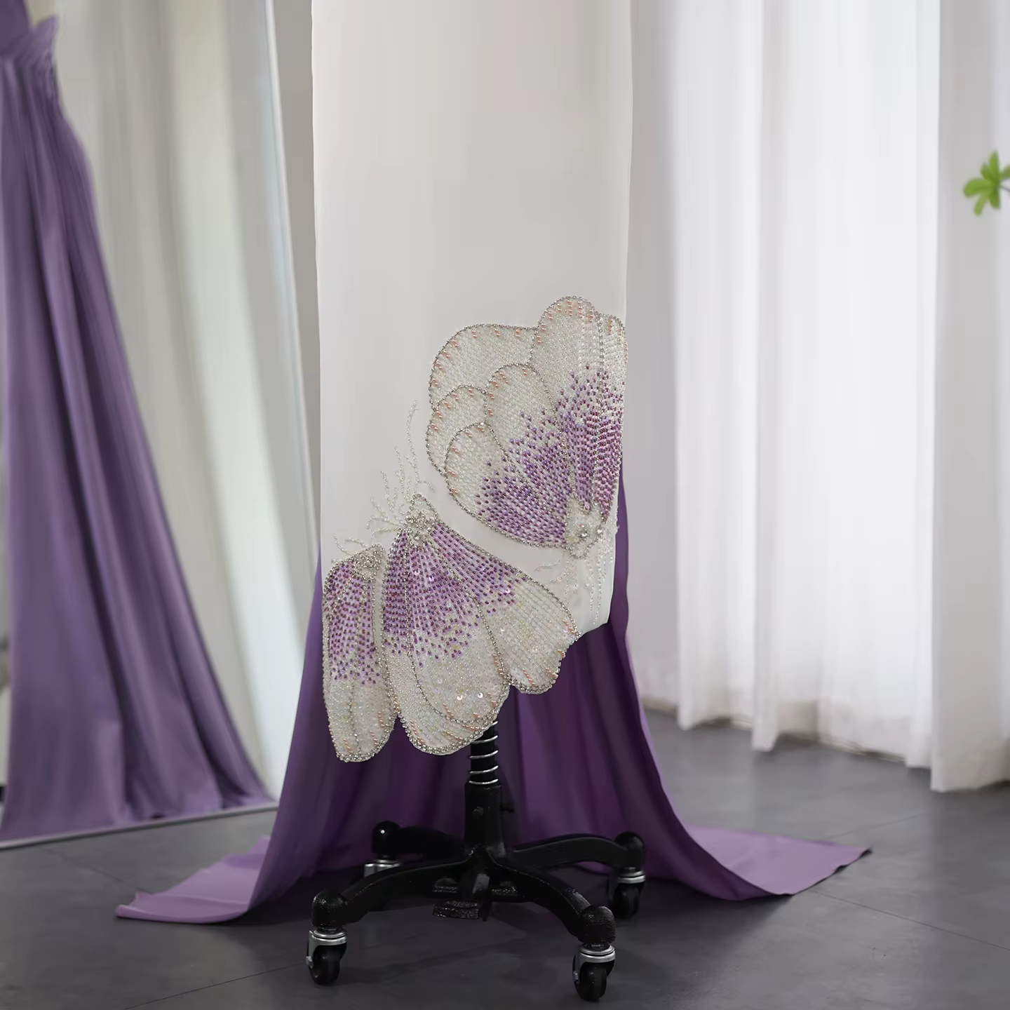 Robe de soirée longue élégante Sharon avec traîne