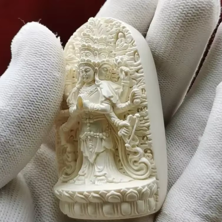 Noix de Tagua naturelle sculptée à la main