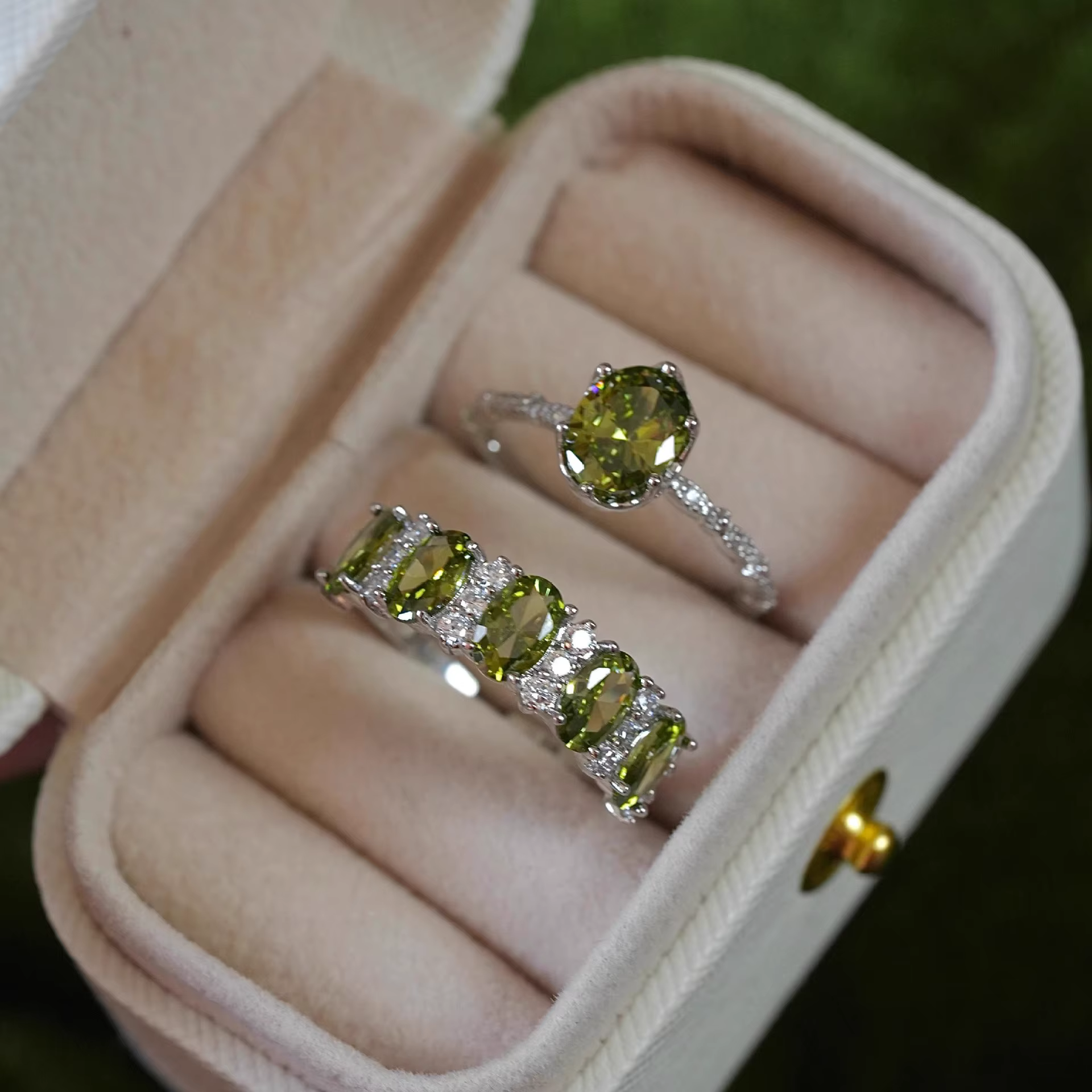 Bague créative rétro série vert Olive pour femmes