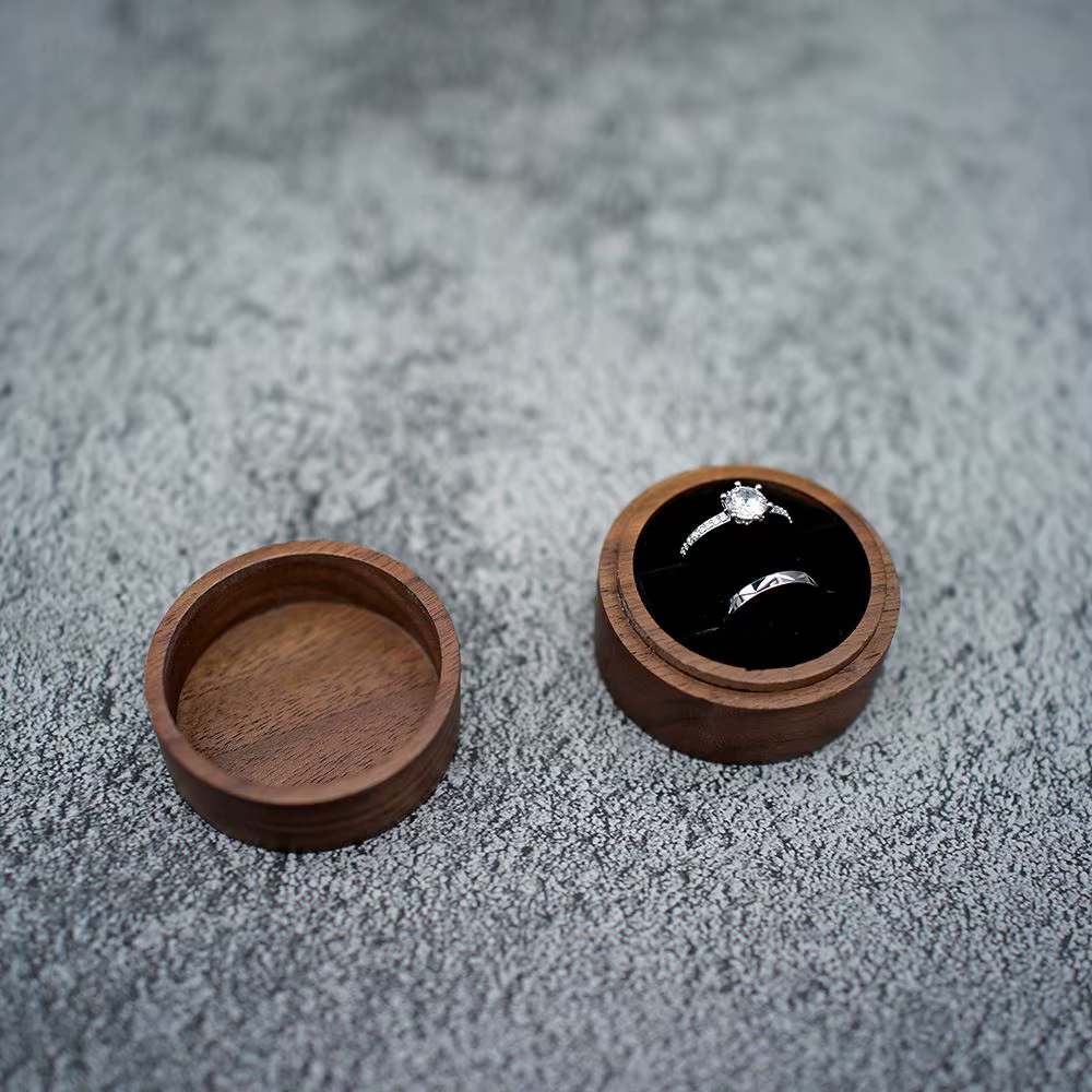 Boîte de rangement pour bagues de fiançailles
