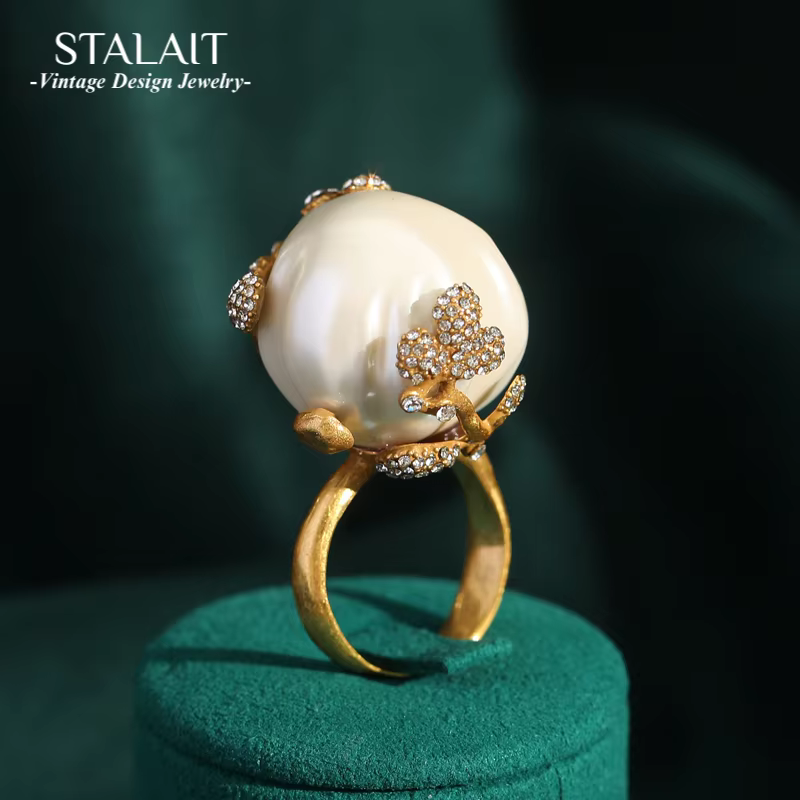 Bague en perles baroques de style vintage plaquées or 18 carats avec motif de vigne en cristal pour femme – Robe de soirée de luxe et cadeau de mariage
