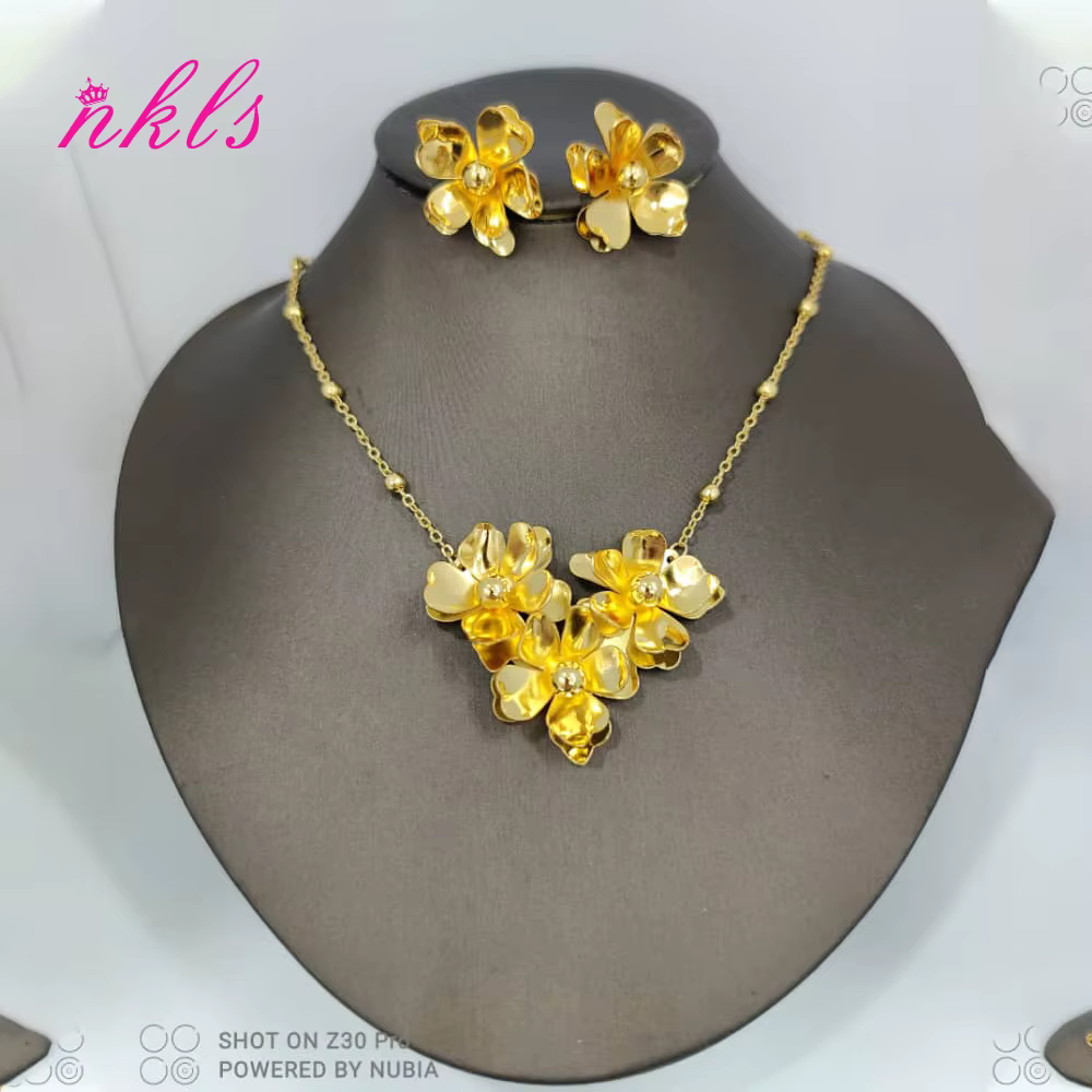 Collier et boucles d'oreilles de couleur africaine pour femmes