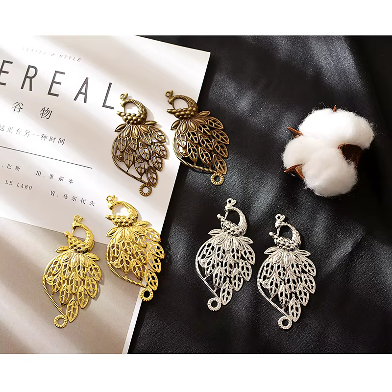 Accessoires de bijoux faits à la main