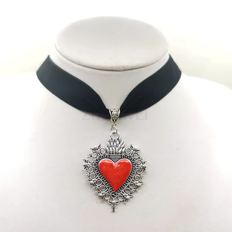 Grand collier du Sacré-Cœur enflammé