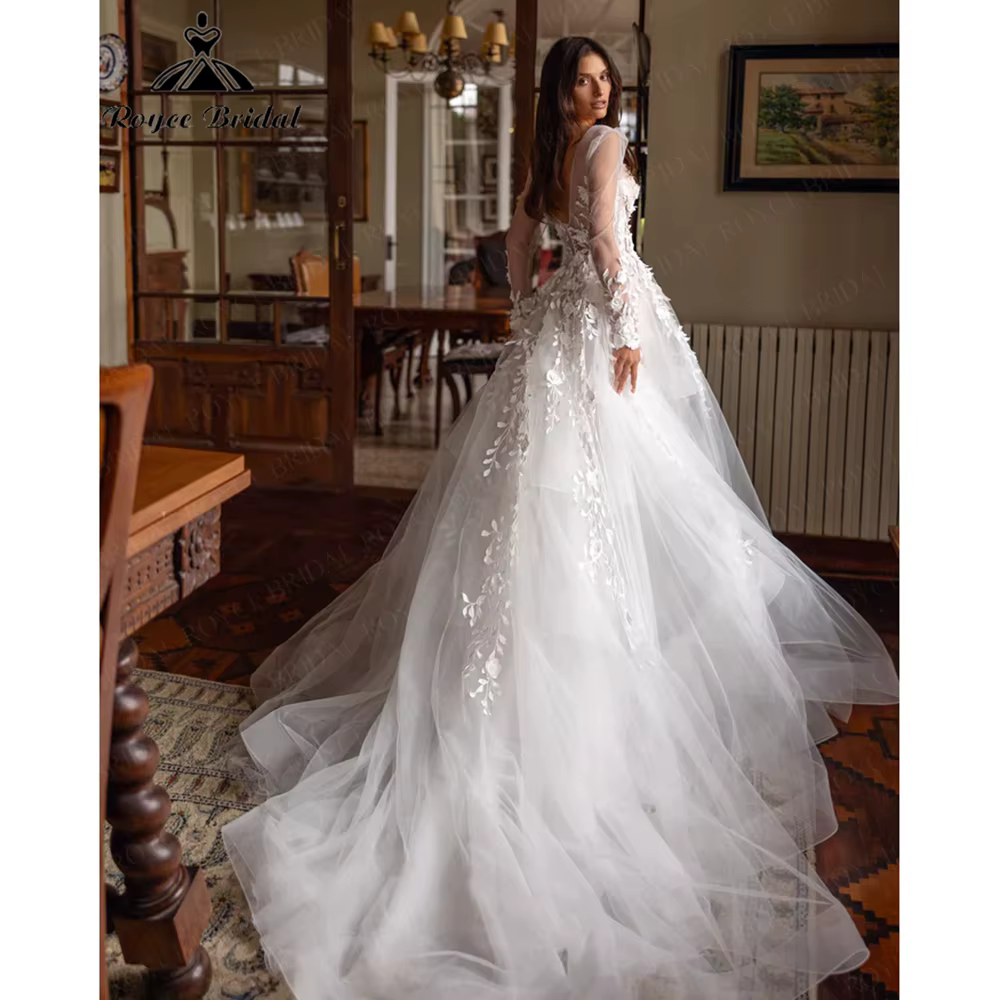 Robe de mariée en dentelle florale avec corsage transparent