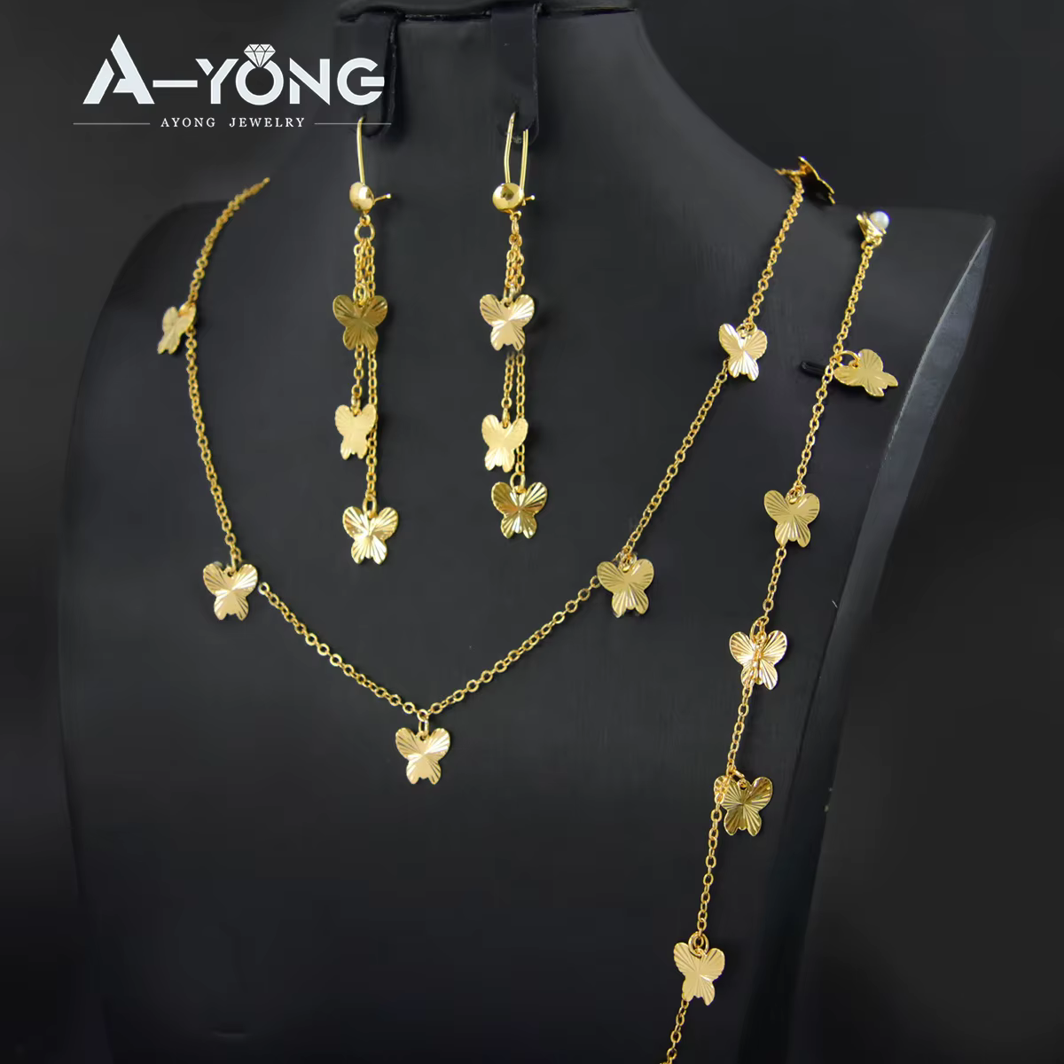 Parure de bijoux délicate et élégante en forme de papillon