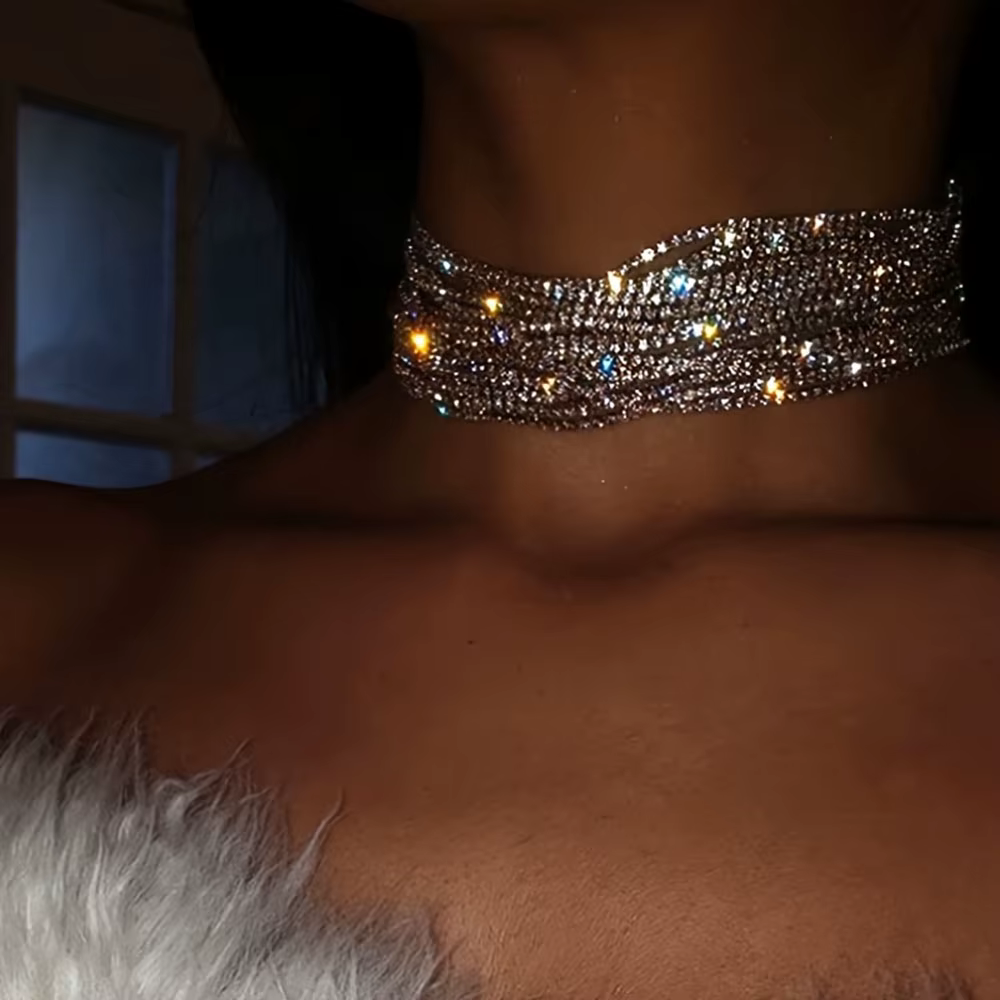 Collier ras du cou en cristal avec strass de luxe