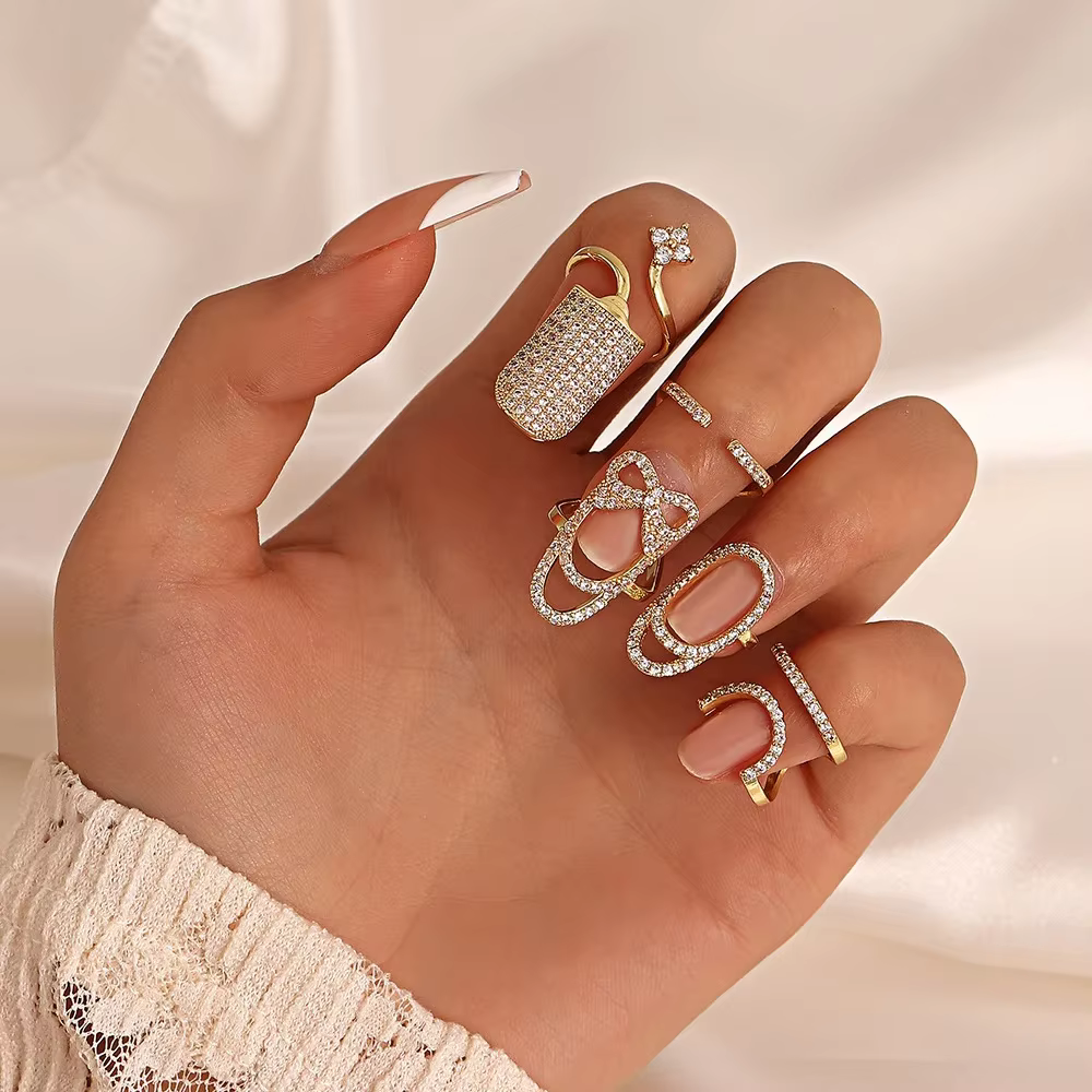 Anneau d'ongle en Zircon incrusté de cuivre