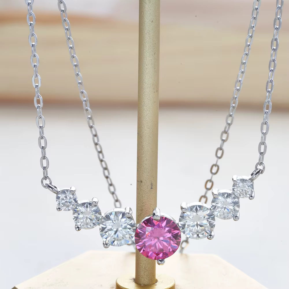 5 pierres Moissanite collier pour femmes bijoux de mariage avec certifié GRA 925 argent Sterling plaqué or blanc 18