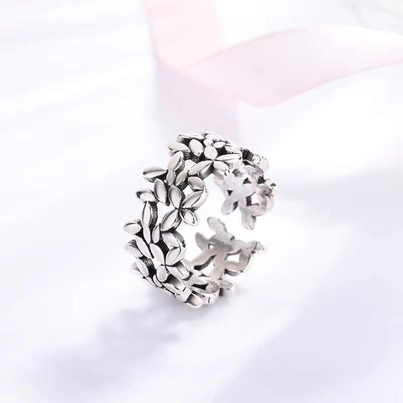 Bague en argent sterling 925 avec motif de petite feuille pour femme