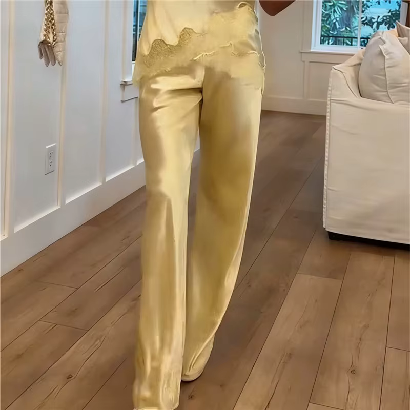 Pantalon large fluide en satin pour femme